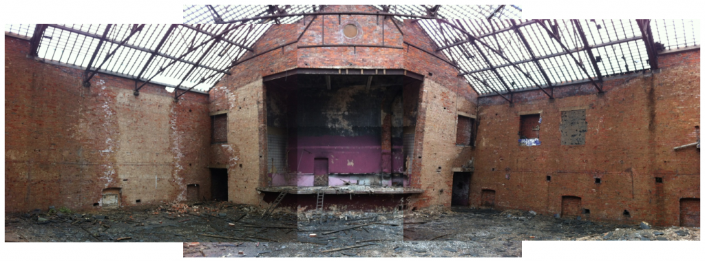 panoramas of stage and gallery